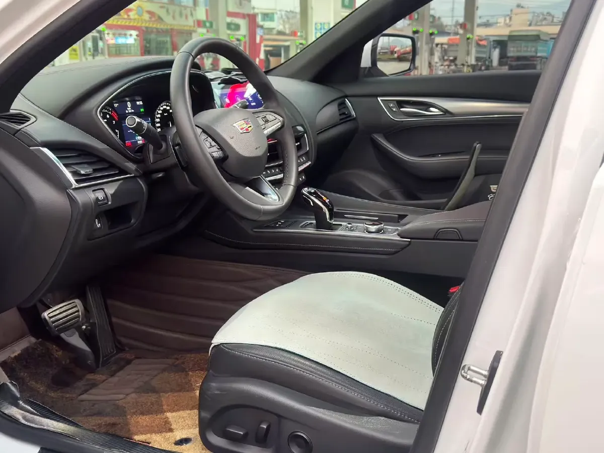 2022 Cadillac CT5 2.0T 237HP L4 10AT,autocango,china used car exporter,china ev exporter,chinese used car exporter,chinese used ev exporter