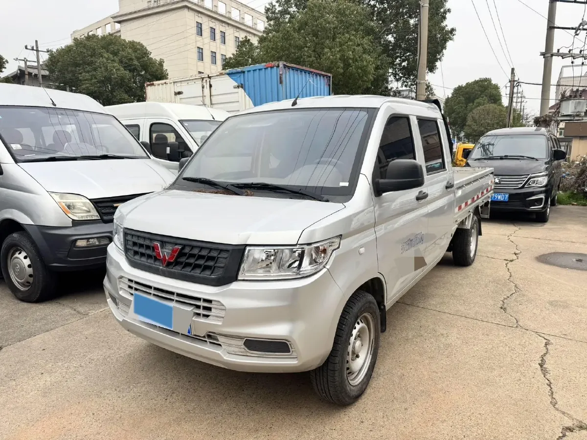 2019 WuLing RongGuang New Truck 1.5L 107HP L4 5MT,autocango,china used car exporter,china ev exporter,chinese used car exporter,chinese used ev exporter