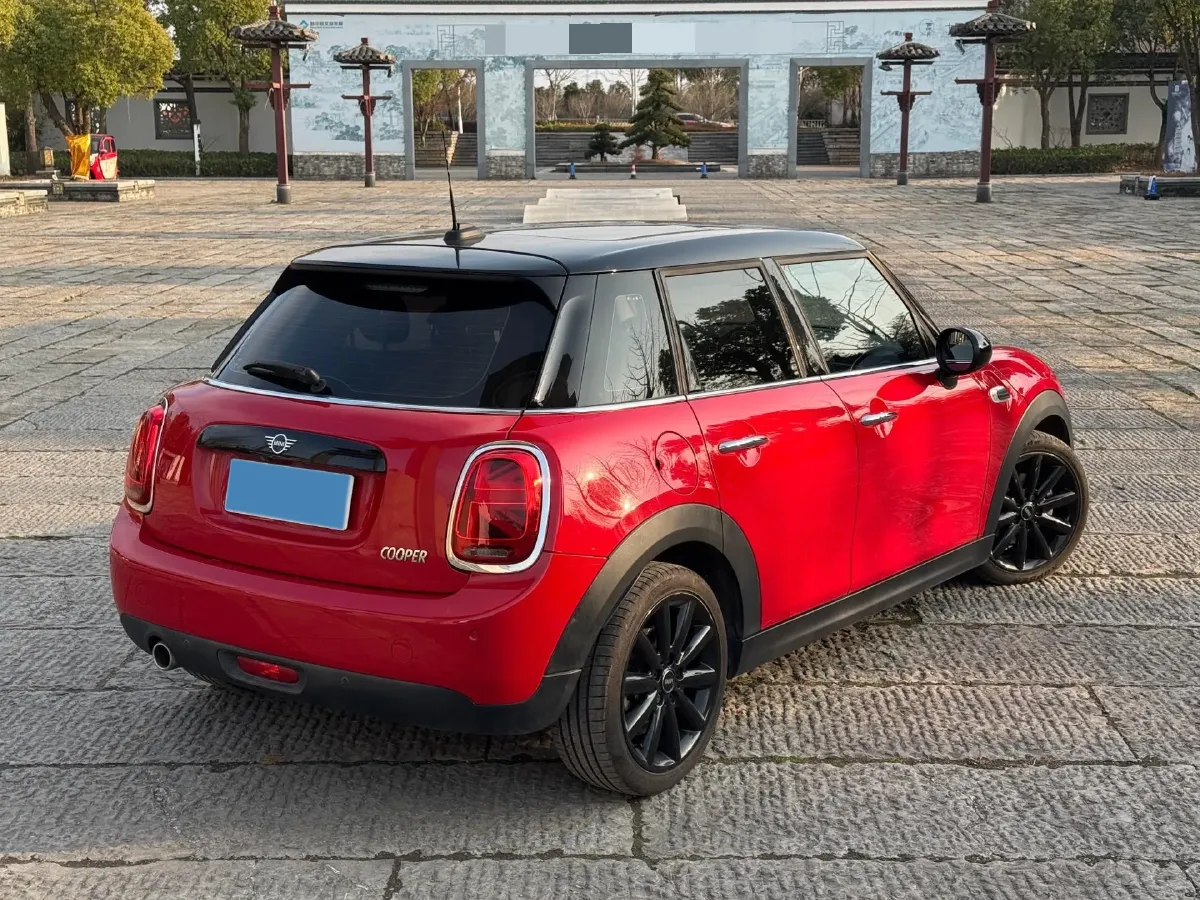 2018 MINI MINI 1.5T 136HP L3 6AT,autocango,china used car exporter,china ev exporter,chinese used car exporter,chinese used ev exporter