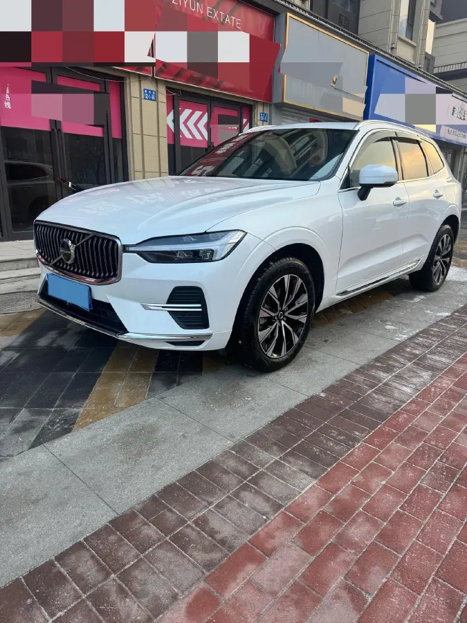 2023 Volvo XC60 2.0T 250HP L4 8AT,autocango,china used car exporter,china ev exporter,chinese used car exporter,chinese used ev exporter