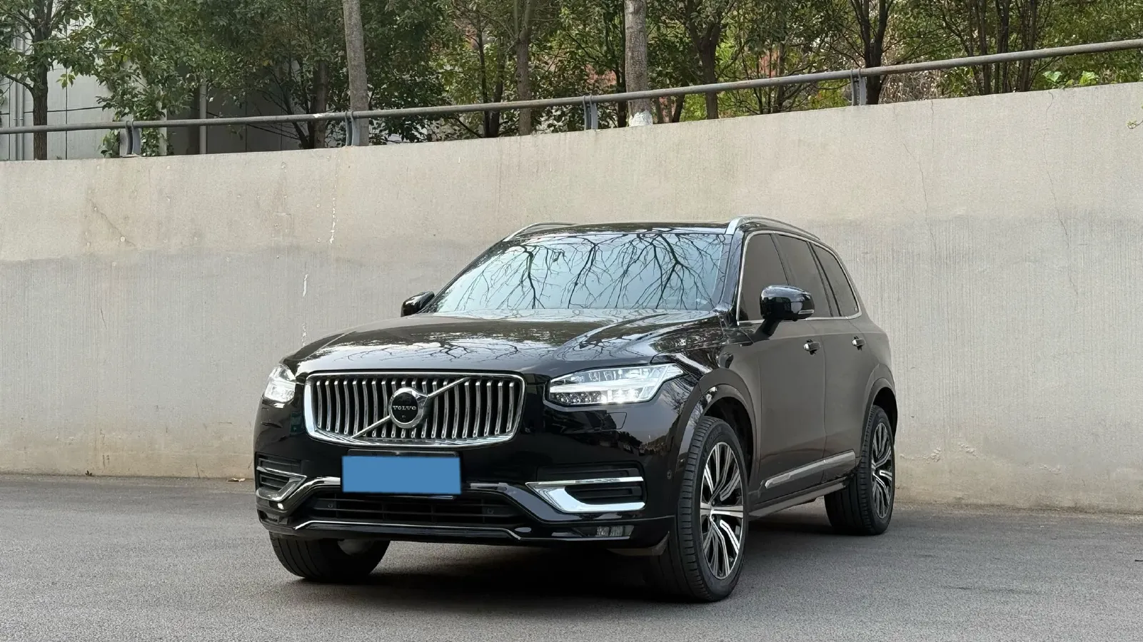 2020 Volvo XC90 2.0T 320HP L4 8AT,autocango,china used car exporter,china ev exporter,chinese used car exporter,chinese used ev exporter