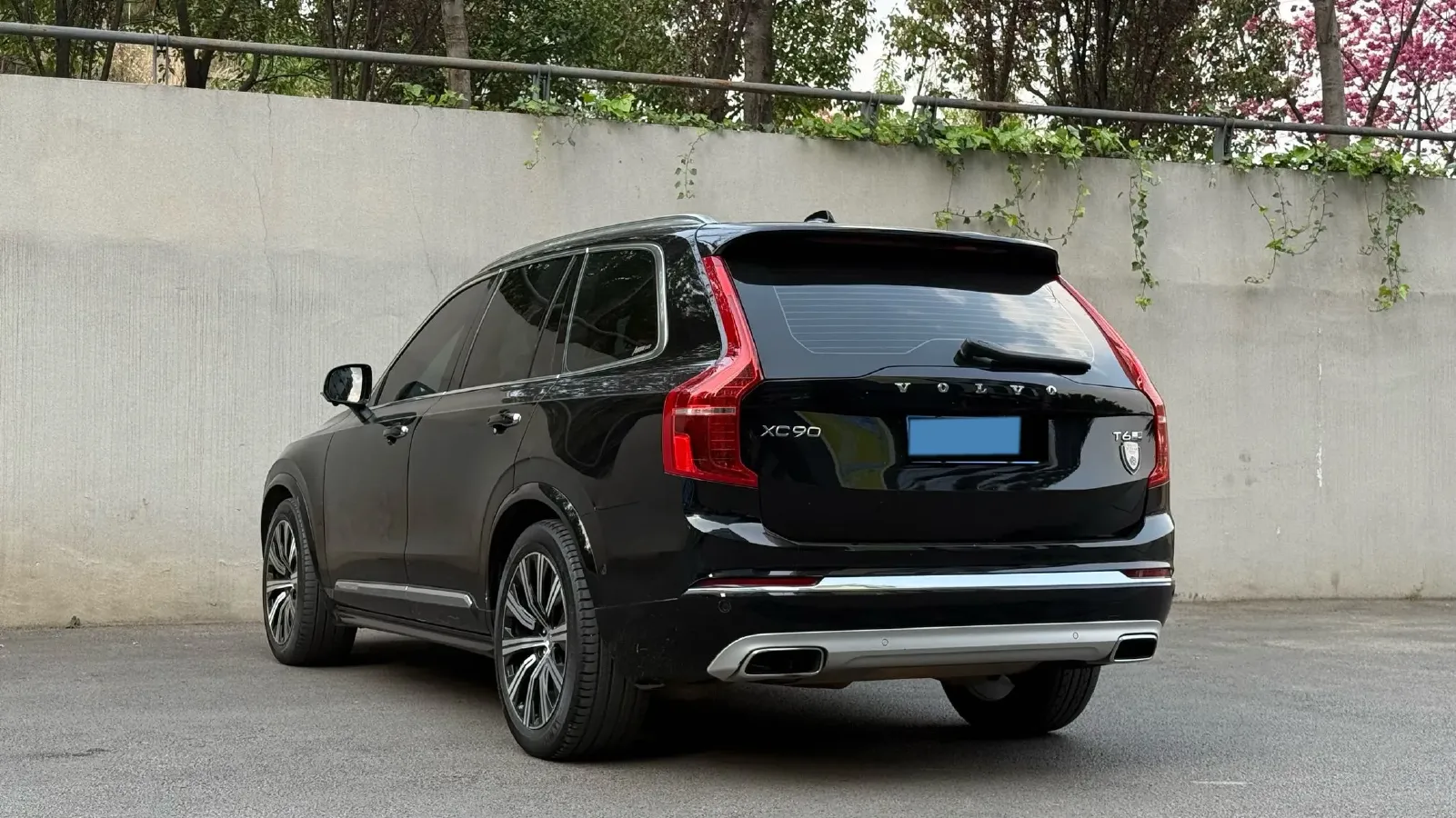 2020 Volvo XC90 2.0T 320HP L4 8AT,autocango,china used car exporter,china ev exporter,chinese used car exporter,chinese used ev exporter
