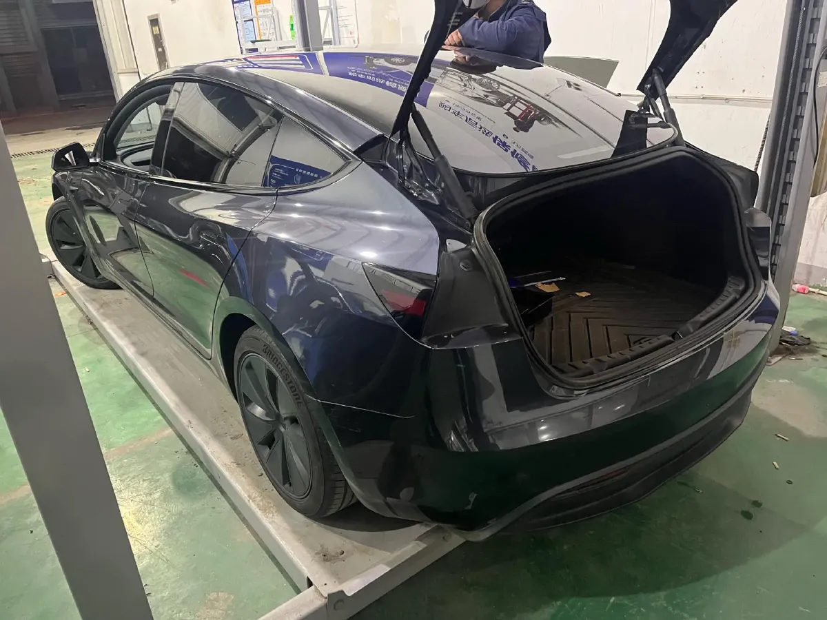 2025 Tesla Model 3 BEV 62.5KWH,autocango,china used car exporter,china ev exporter,chinese used car exporter,chinese used ev exporter