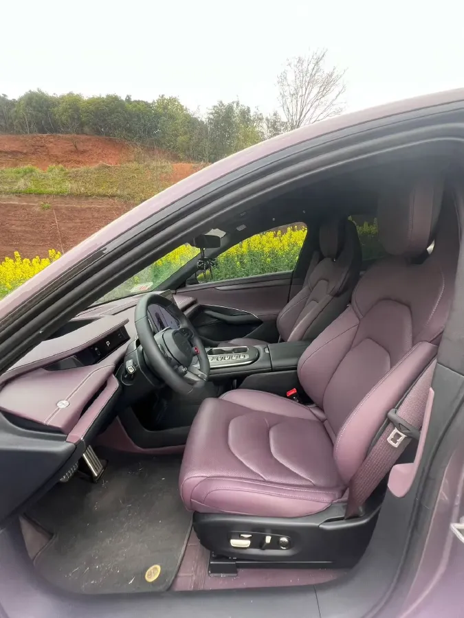 2024 MI SU7 BEV 101KWH,autocango,china used car exporter,china ev exporter,chinese used car exporter,chinese used ev exporter