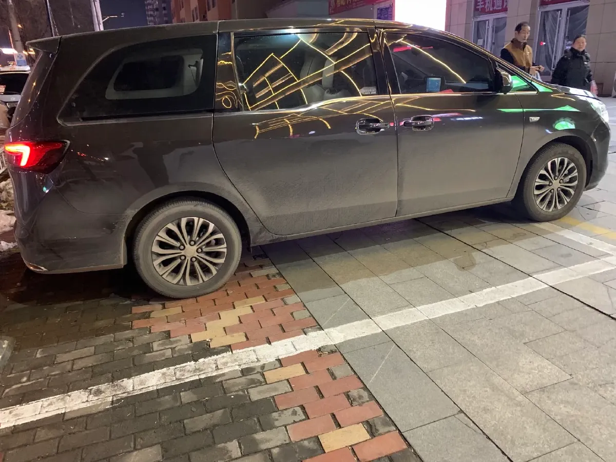 2021 Buick GL8 2.0T 237HP L4 9AT,autocango,china used car exporter,china ev exporter,chinese used car exporter,chinese used ev exporter