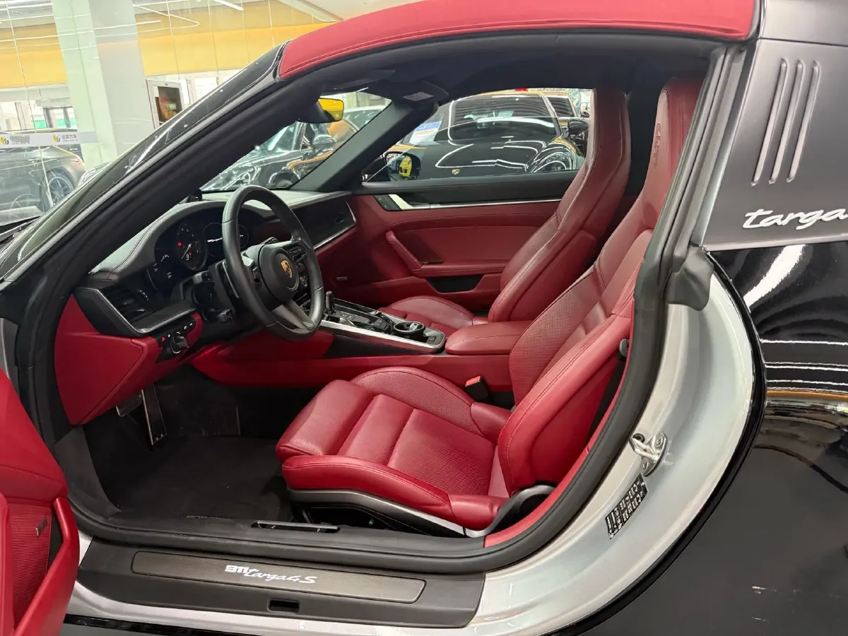 2022 Porsche 911 3.0T 450HP H6 8DCT,autocango,china used car exporter,china ev exporter,chinese used car exporter,chinese used ev exporter