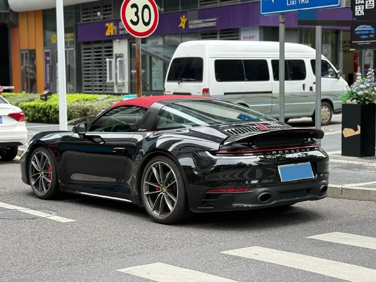 2022 Porsche 911 3.0T 450HP H6 8DCT,autocango,china used car exporter,china ev exporter,chinese used car exporter,chinese used ev exporter