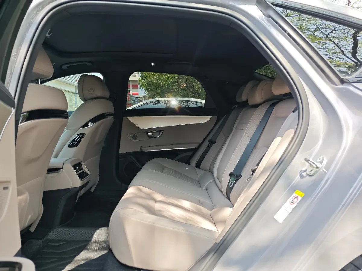 2025 BYD Han 1.5T 156HP L4 E-CVT PHEV,autocango,china used car exporter,china ev exporter,chinese used car exporter,chinese used ev exporter