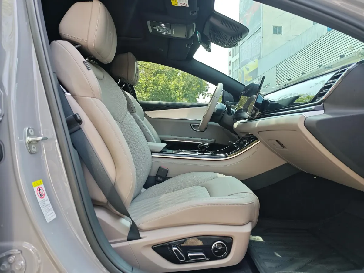 2025 BYD Han 1.5T 156HP L4 E-CVT PHEV,autocango,china used car exporter,china ev exporter,chinese used car exporter,chinese used ev exporter