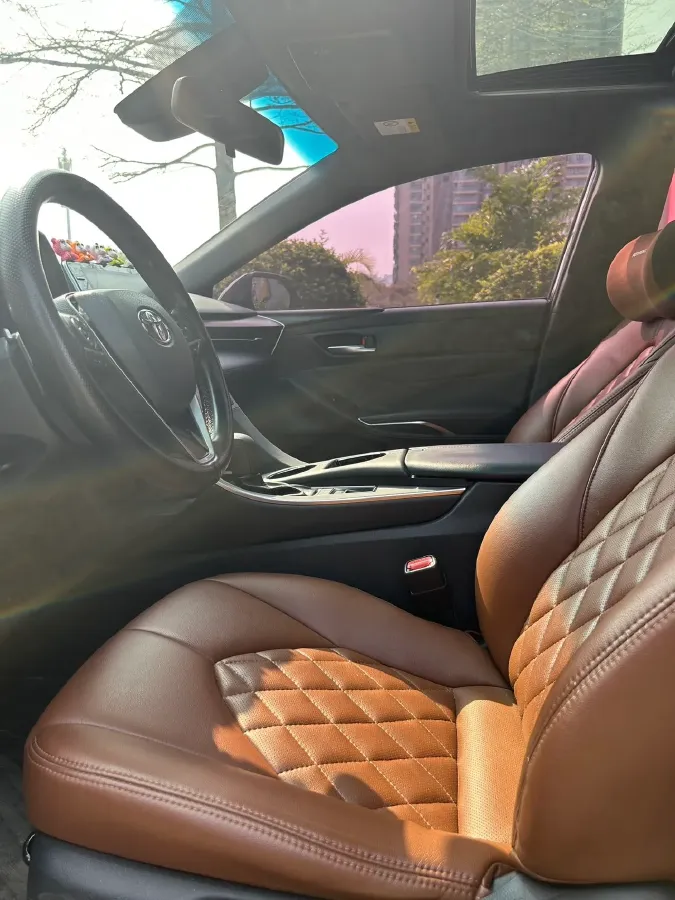 2019 Toyota Avalon 2.5L 209HP L4 8AT,autocango,china used car exporter,china ev exporter,chinese used car exporter,chinese used ev exporter