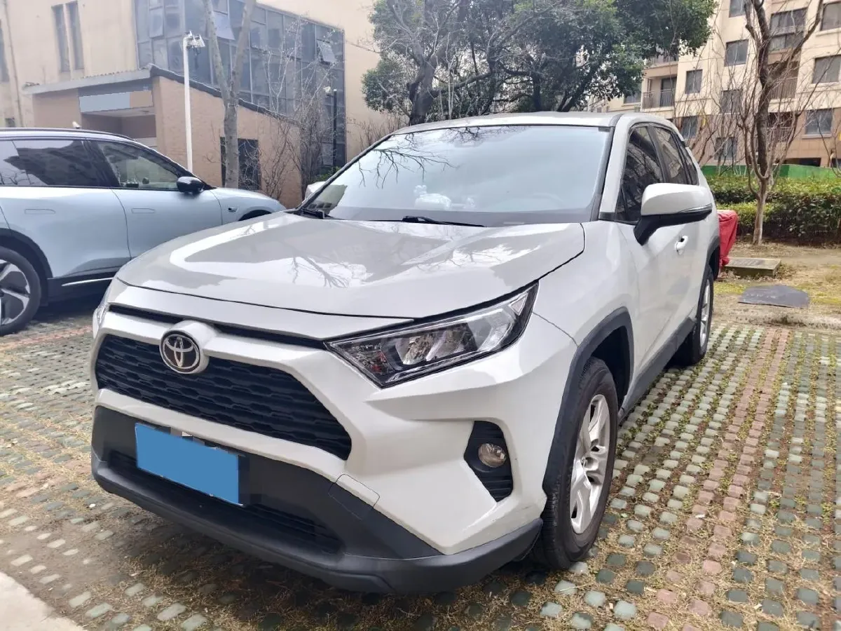 2020 Toyota RAV4 2.0L 171HP L4 CVT,autocango,china used car exporter,china ev exporter,chinese used car exporter,chinese used ev exporter