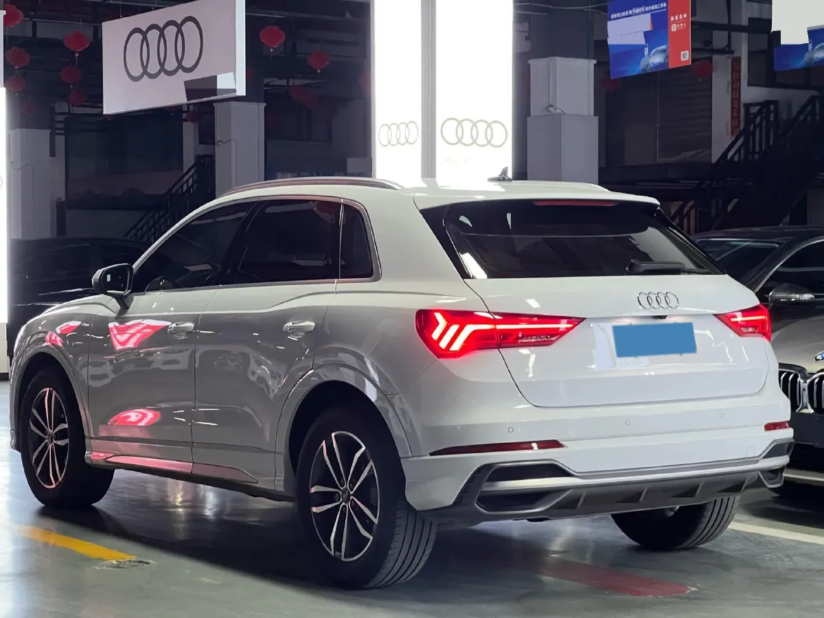 2021 Audi Q3 1.4T 150HP L4 7DCT,autocango,china used car exporter,china ev exporter,chinese used car exporter,chinese used ev exporter