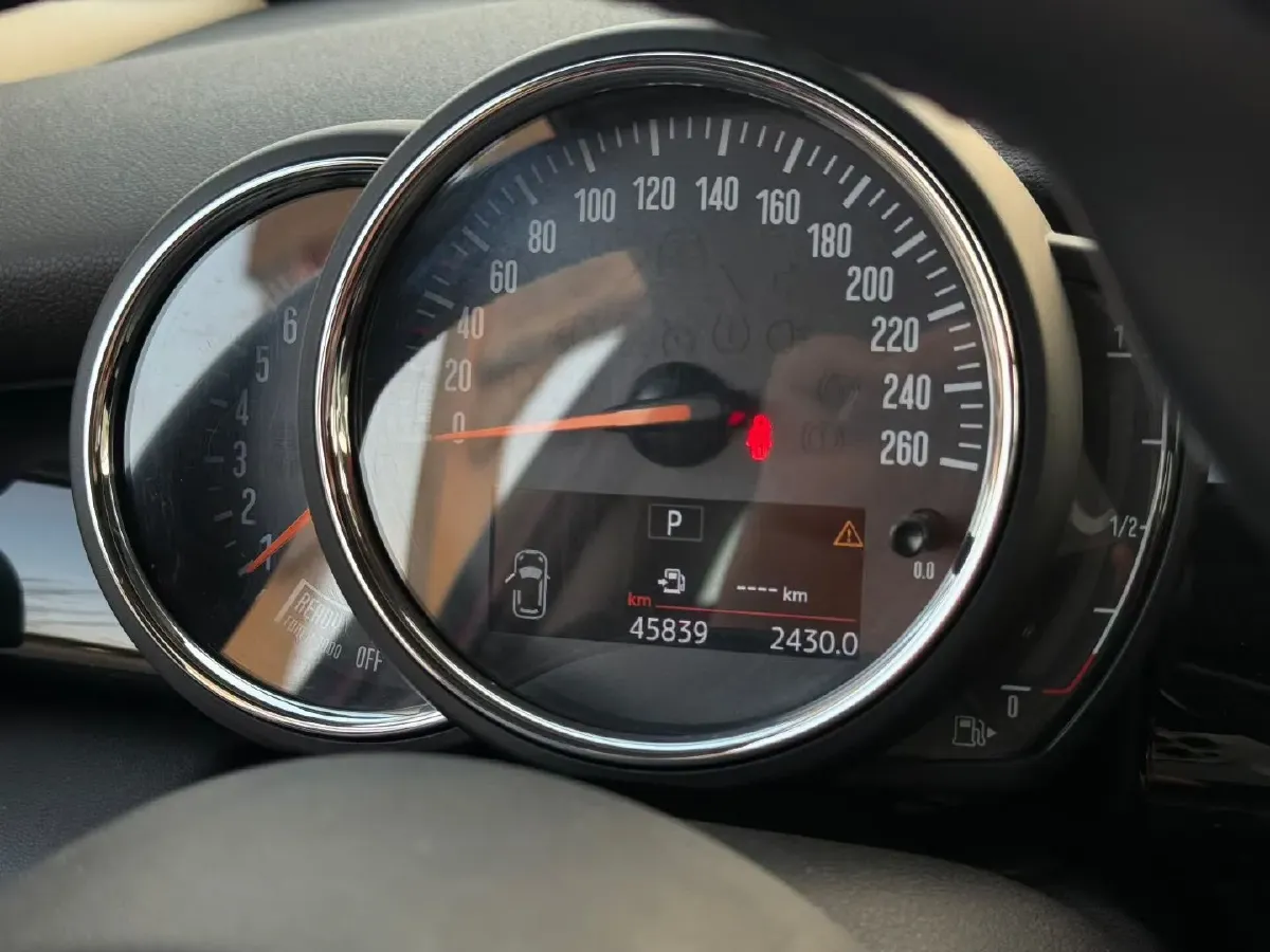 2019 MINI MINI 1.5T 136HP L3 7DCT,autocango,china used car exporter,china ev exporter,chinese used car exporter,chinese used ev exporter