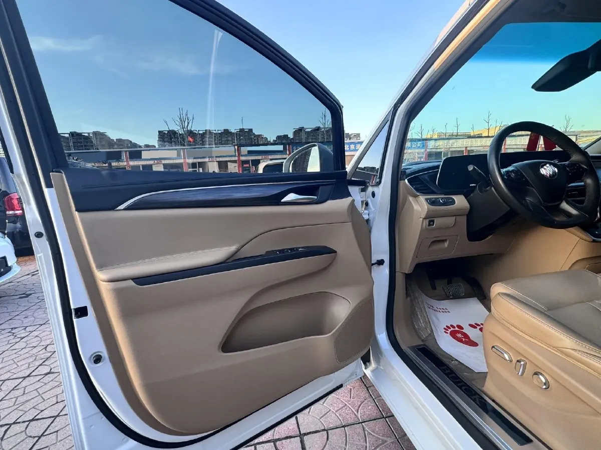 2021 Buick GL8 2.0T 237HP L4 9AT,autocango,china used car exporter,china ev exporter,chinese used car exporter,chinese used ev exporter