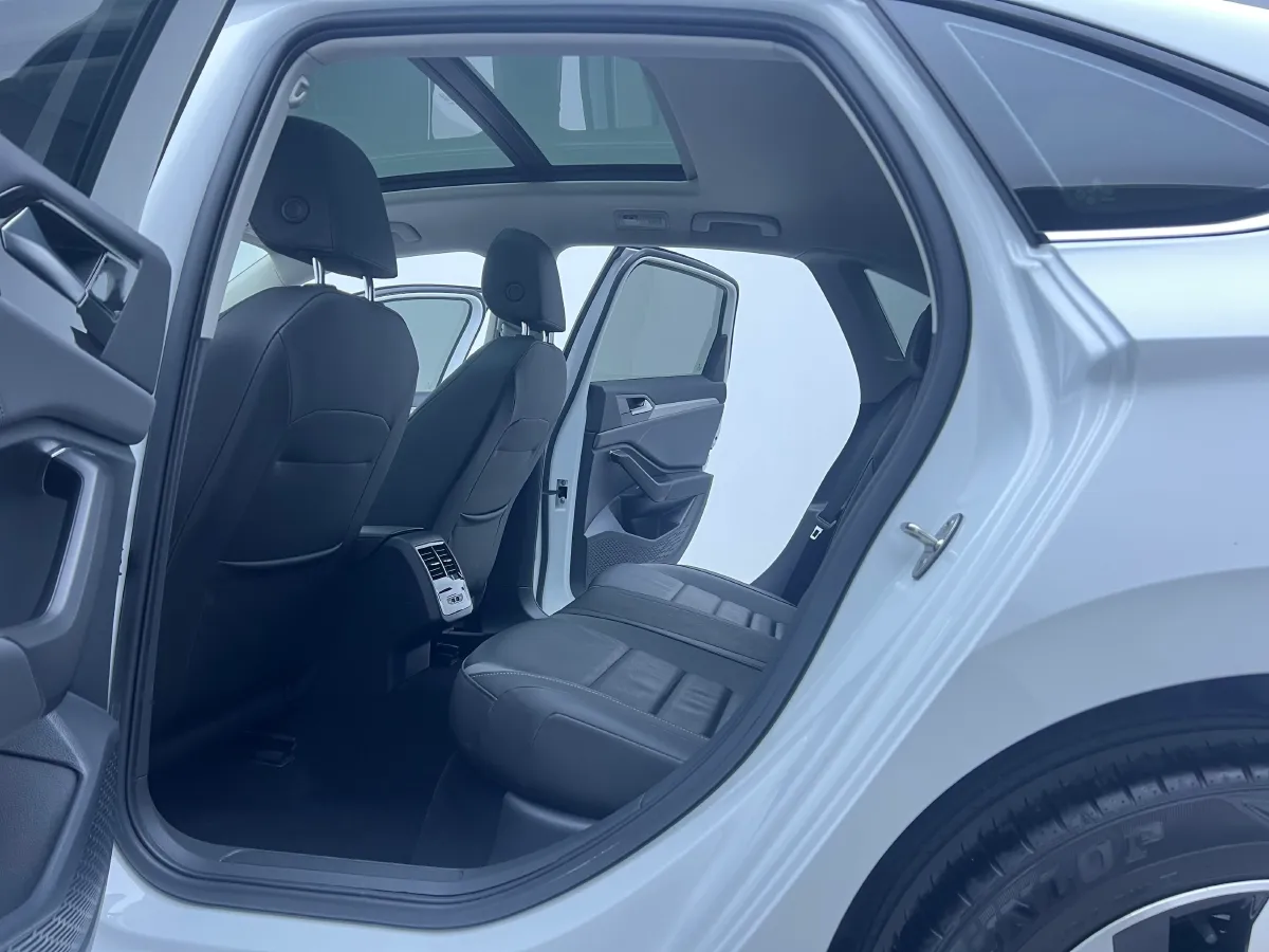 2021 Volkswagen Sagitar 1.4T 150HP L4 7DCT,autocango,china used car exporter,china ev exporter,chinese used car exporter,chinese used ev exporter