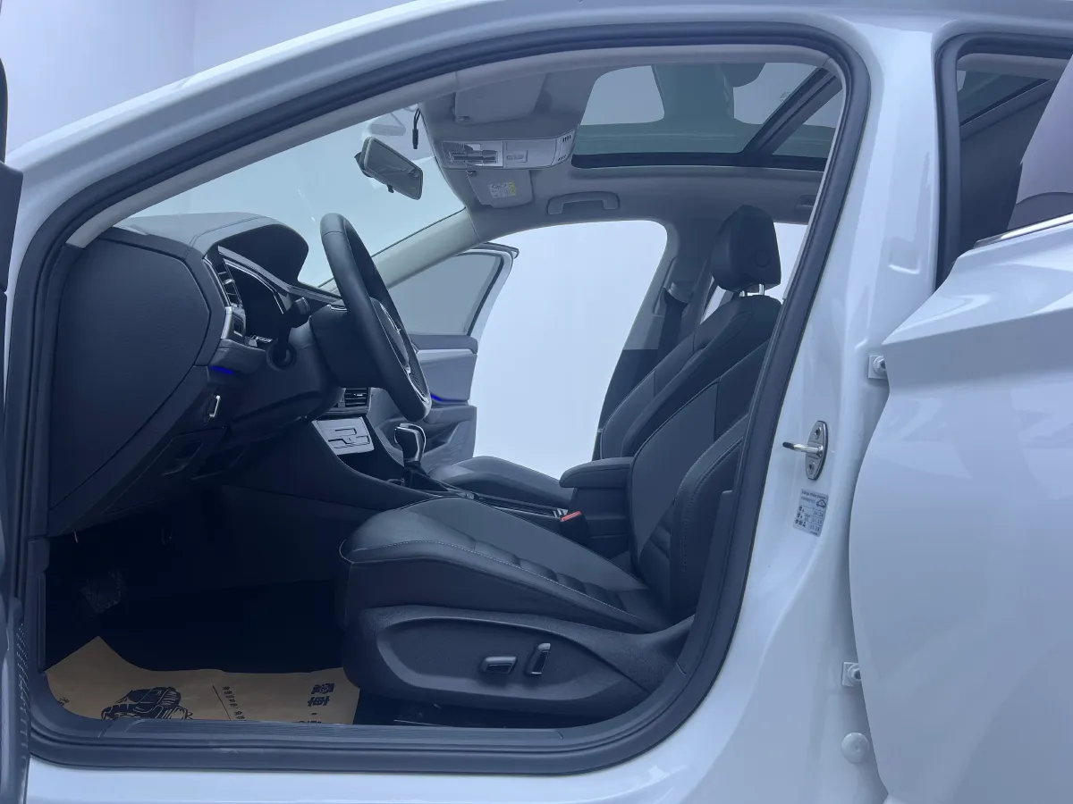 2021 Volkswagen Sagitar 1.4T 150HP L4 7DCT,autocango,china used car exporter,china ev exporter,chinese used car exporter,chinese used ev exporter