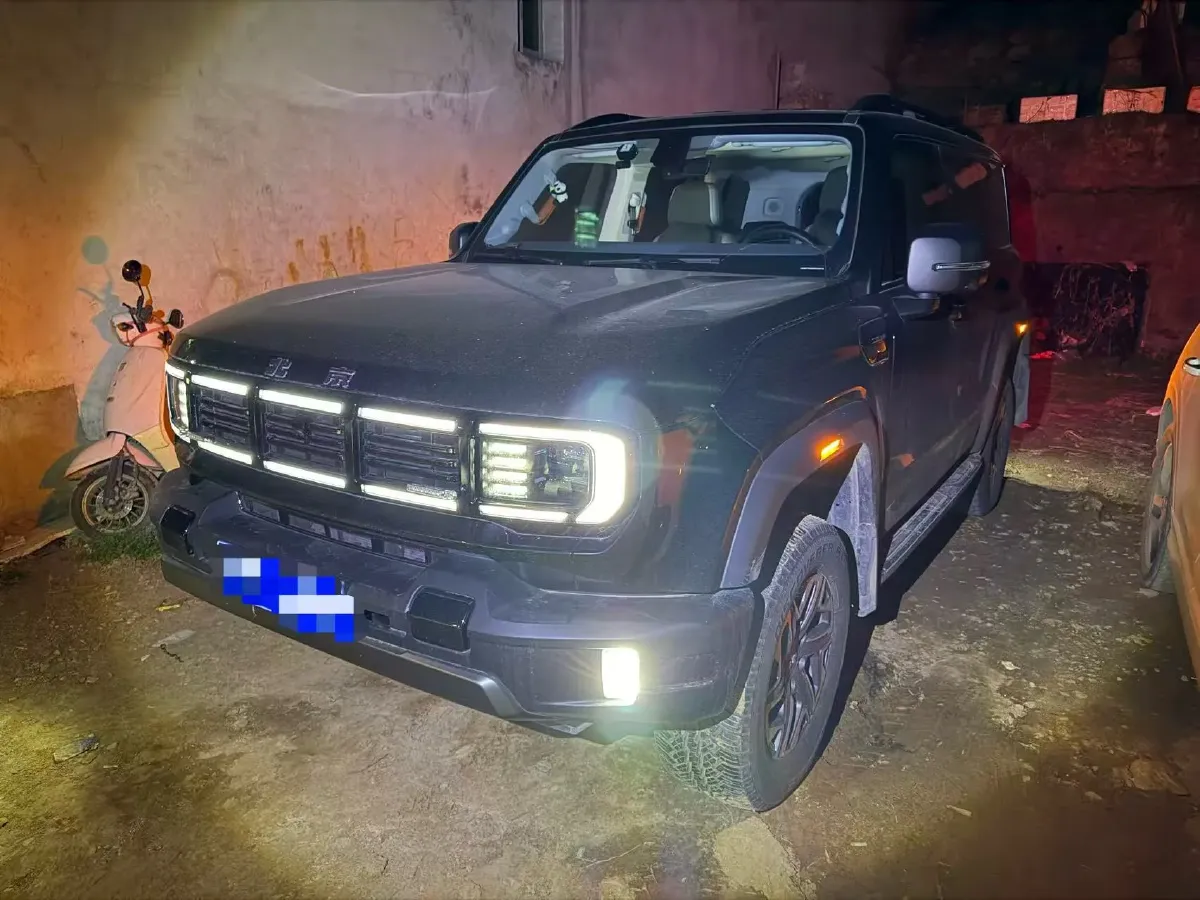 2024 Beijing BJ40 2.0T 245HP L4 8AT,autocango,china used car exporter,china ev exporter,chinese used car exporter,chinese used ev exporter