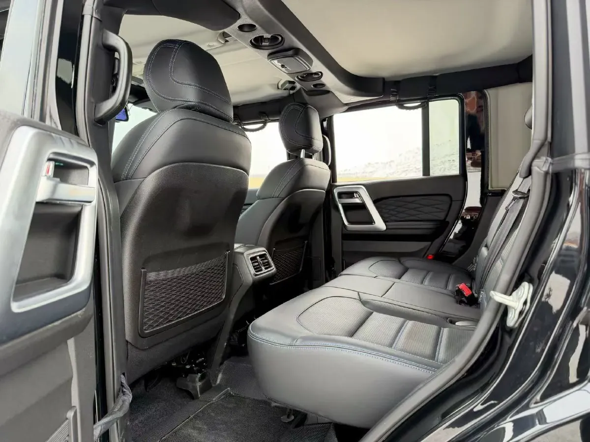 2023 Beijing BJ40 2.0T 163HP L4 8AT,autocango,china used car exporter,china ev exporter,chinese used car exporter,chinese used ev exporter