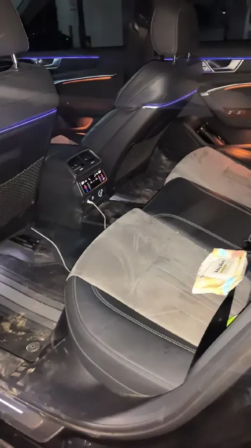 2024 Audi A6L 2.0T 245HP L4 7DCT,autocango,china used car exporter,china ev exporter,chinese used car exporter,chinese used ev exporter