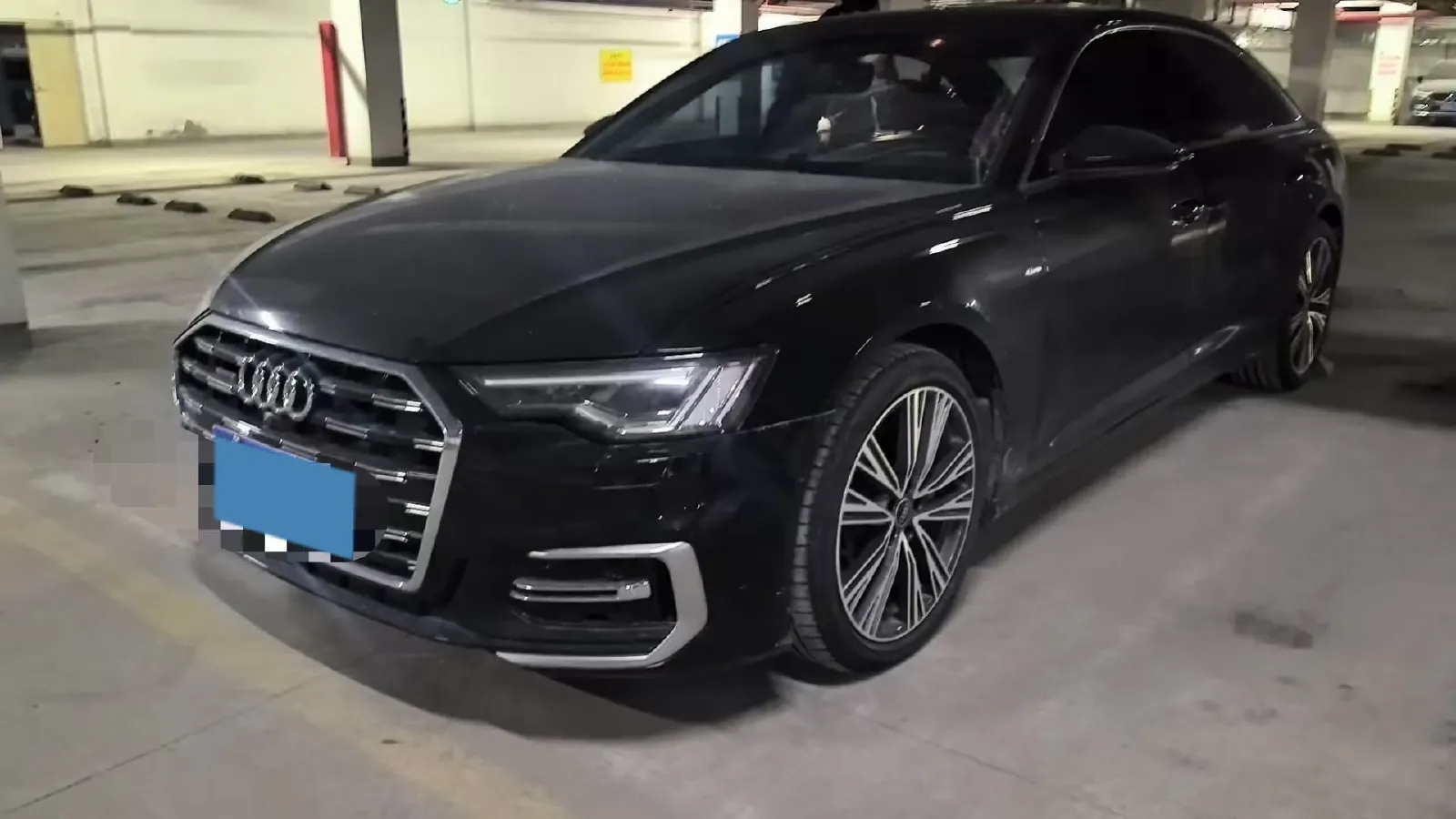 2024 Audi A6L 2.0T 245HP L4 7DCT,autocango,china used car exporter,china ev exporter,chinese used car exporter,chinese used ev exporter