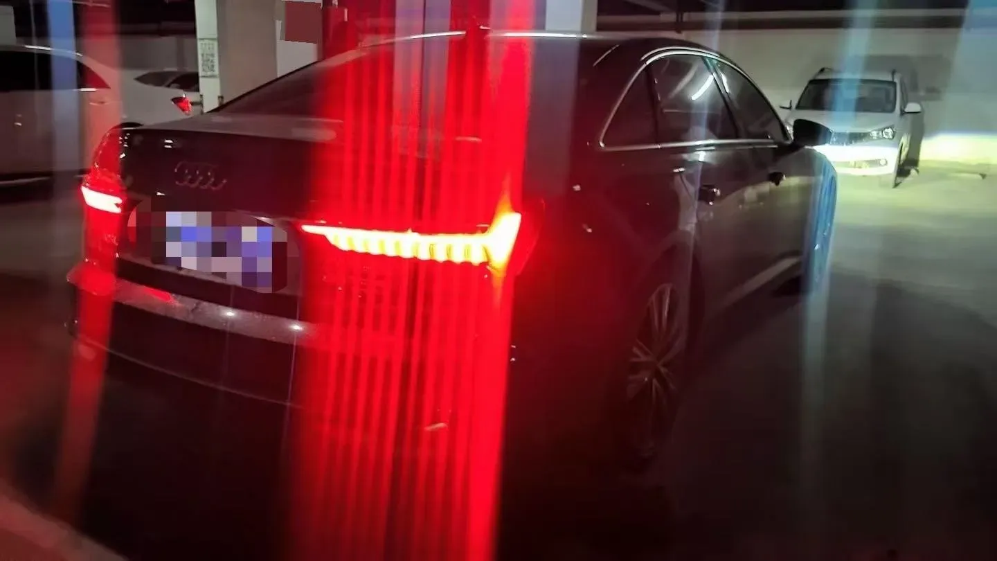 2024 Audi A6L 2.0T 245HP L4 7DCT,autocango,china used car exporter,china ev exporter,chinese used car exporter,chinese used ev exporter