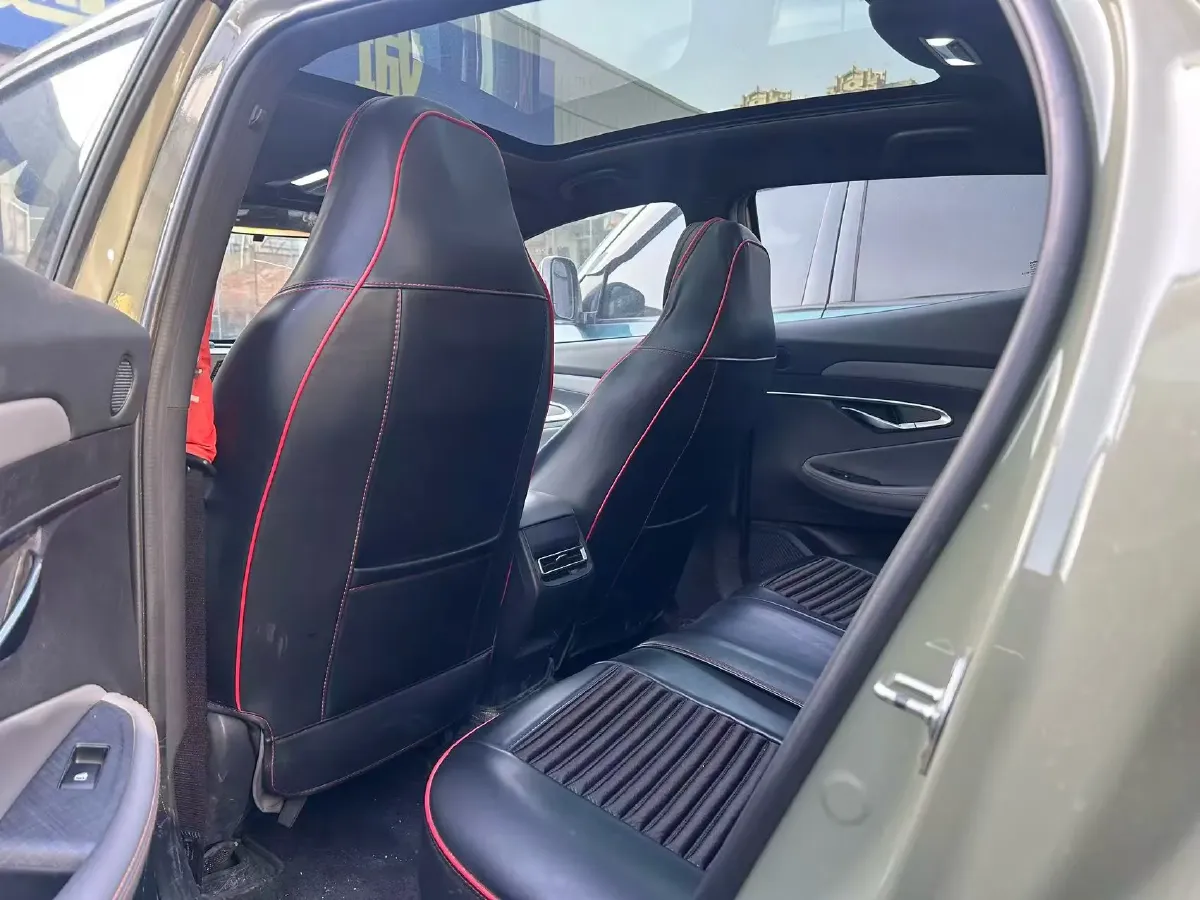 2022 ChangAn UNI-T 1.5T 188HP L4 7DCT,autocango,china used car exporter,china ev exporter,chinese used car exporter,chinese used ev exporter