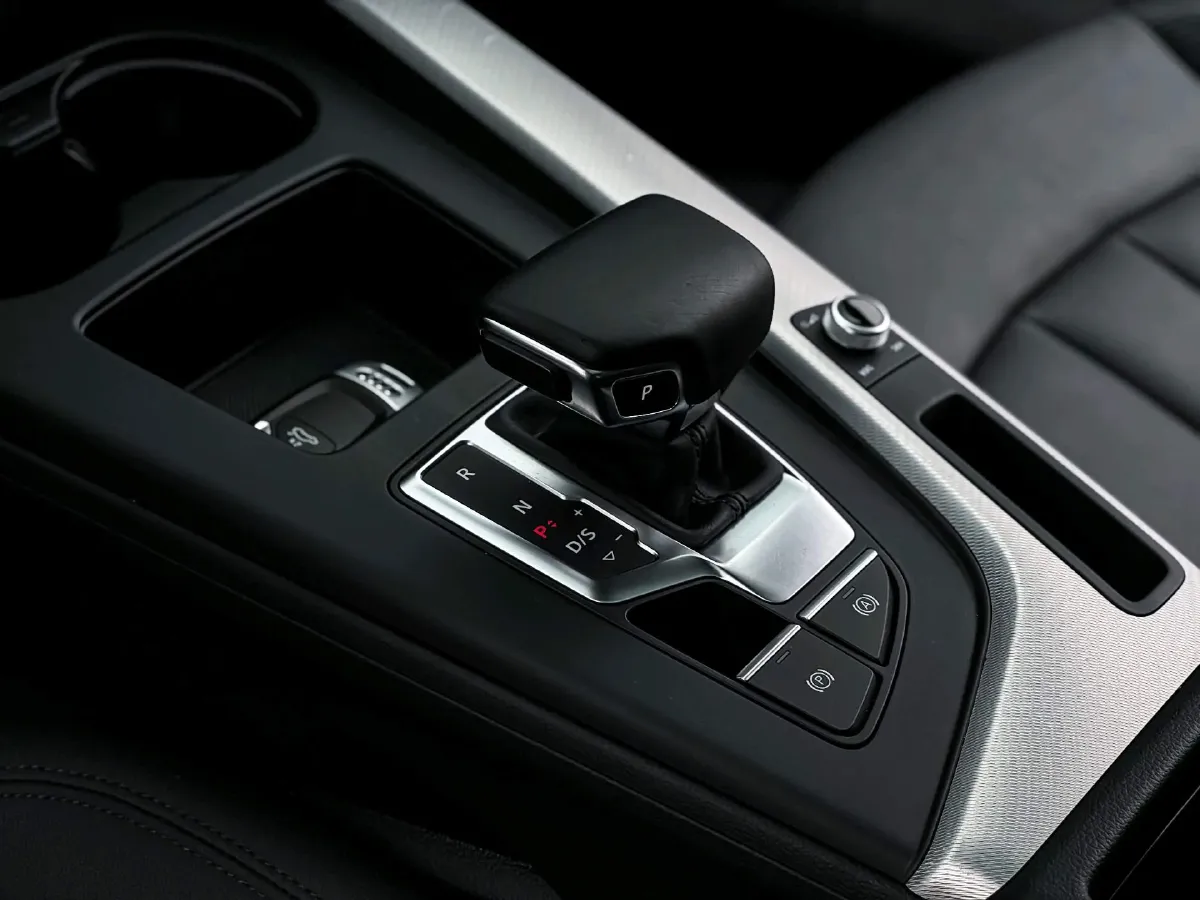 2021 Audi A5 2.0T 204HP L4 7DCT,autocango,china used car exporter,china ev exporter,chinese used car exporter,chinese used ev exporter