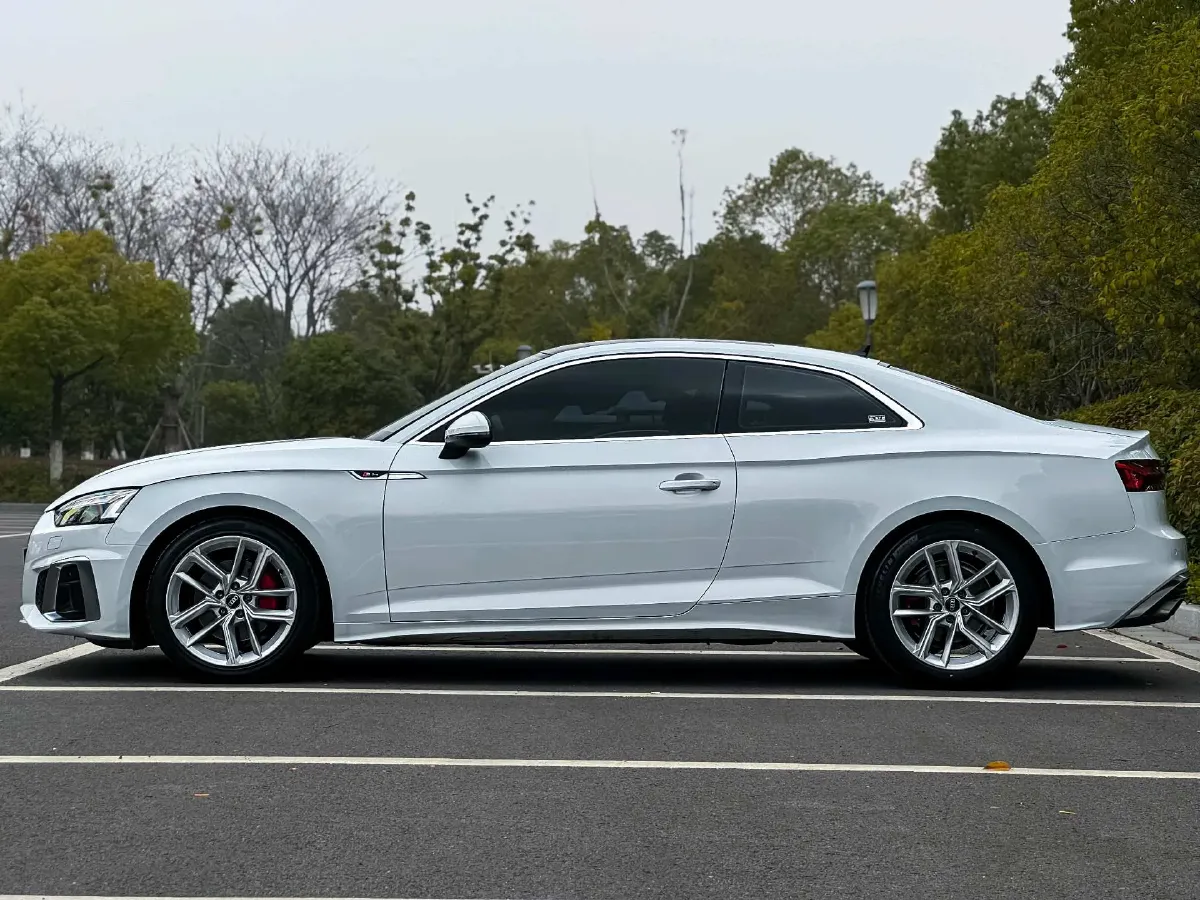 2021 Audi A5 2.0T 204HP L4 7DCT,autocango,china used car exporter,china ev exporter,chinese used car exporter,chinese used ev exporter
