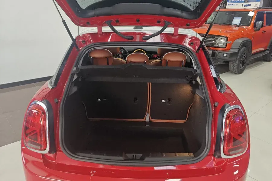 2020 MINI MINI 2.0T 192HP L4 7DCT,autocango,china used car exporter,china ev exporter,chinese used car exporter,chinese used ev exporter