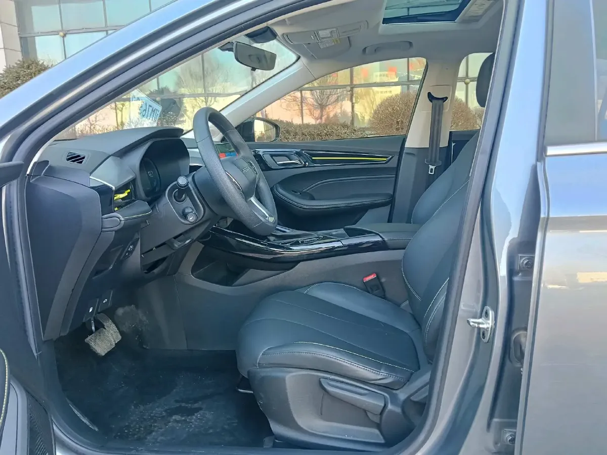 2021 Roewe i5 1.5L 120HP L4 CVT,autocango,china used car exporter,china ev exporter,chinese used car exporter,chinese used ev exporter