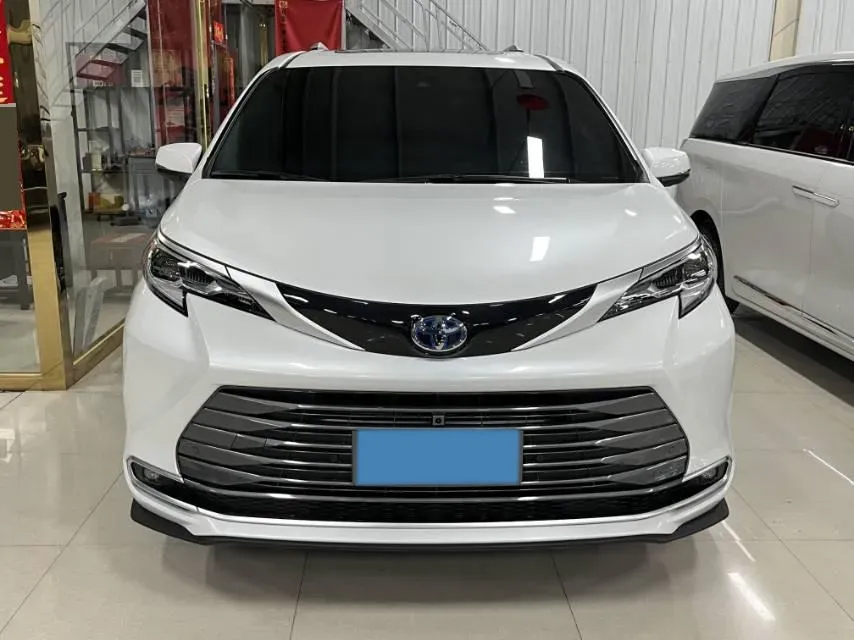 2023 Toyota Sienna 2.5L 189HP L4 E-CVT Hybrid,autocango,china used car exporter,china ev exporter,chinese used car exporter,chinese used ev exporter