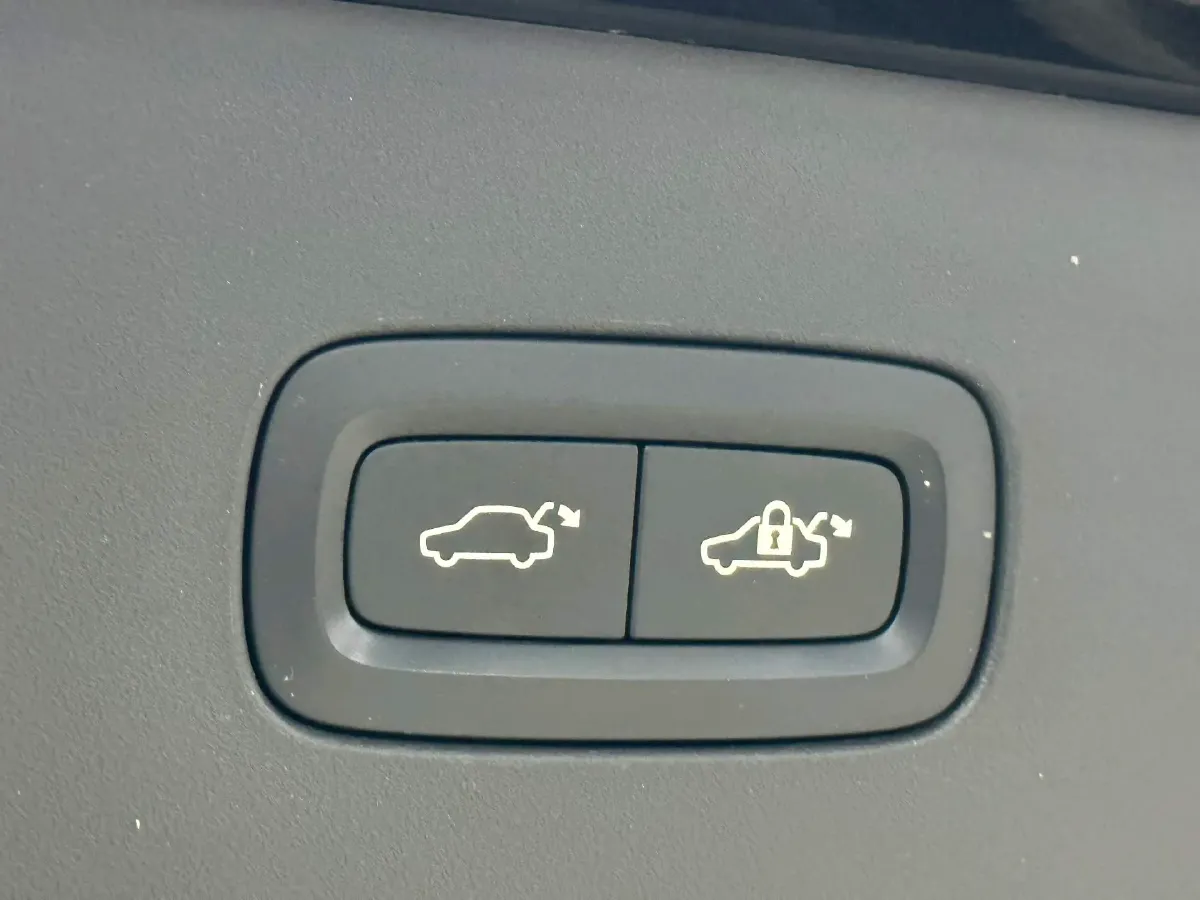 2020 LYNK&CO 06 1.5T 177HP L3 7DCT,autocango,china used car exporter,china ev exporter,chinese used car exporter,chinese used ev exporter