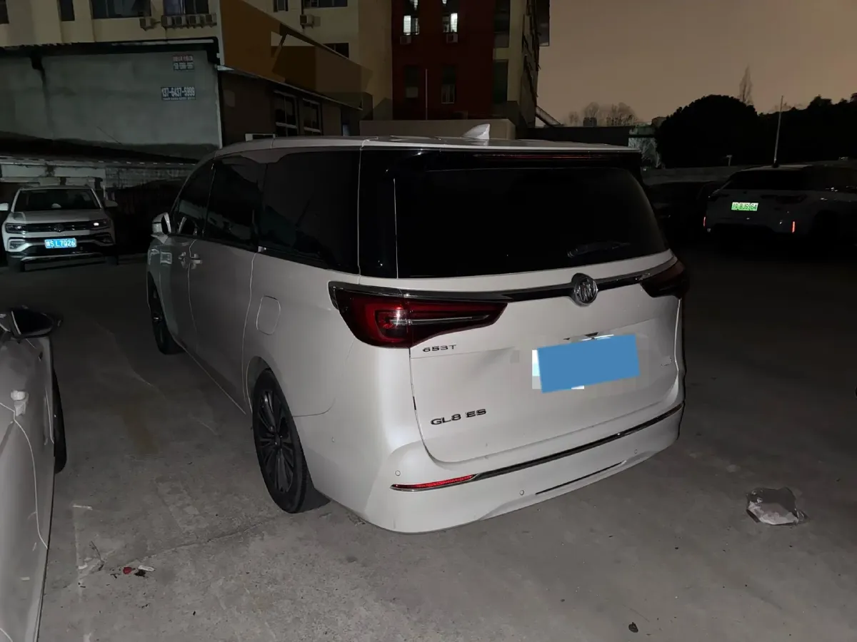 2021 Buick GL8 2.0T 237HP L4 9AT,autocango,china used car exporter,china ev exporter,chinese used car exporter,chinese used ev exporter