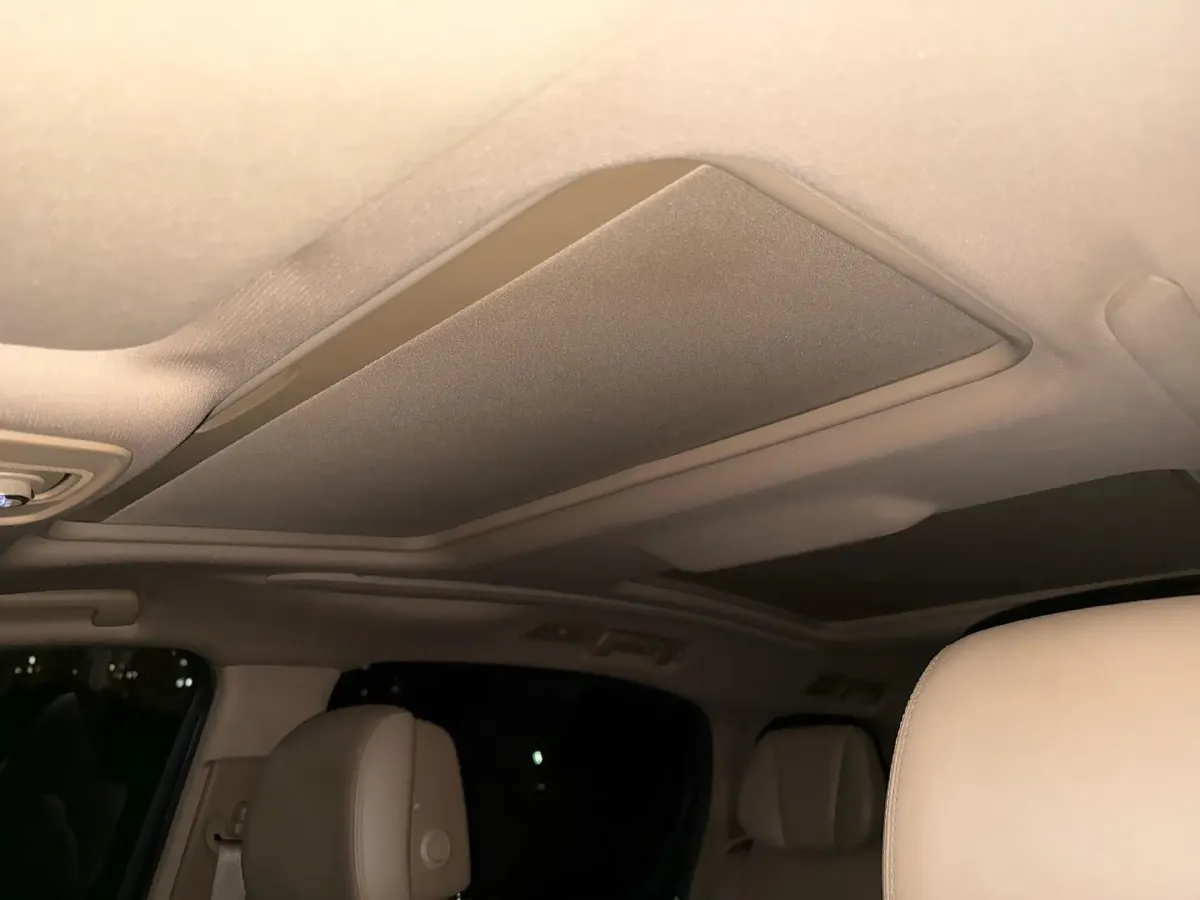 2021 Buick GL8 2.0T 237HP L4 9AT,autocango,china used car exporter,china ev exporter,chinese used car exporter,chinese used ev exporter