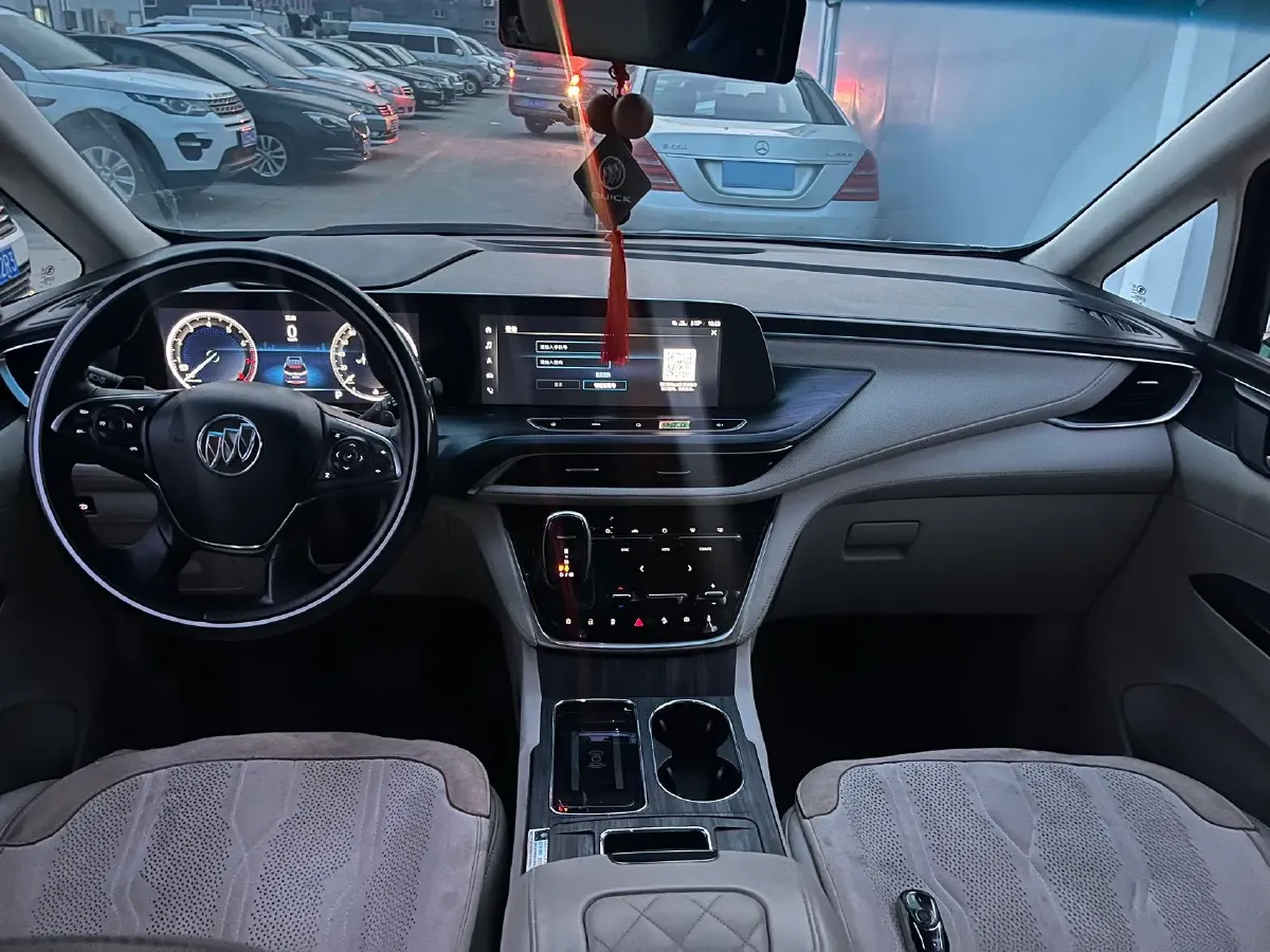 2021 Buick GL8 2.0T 237HP L4 9AT,autocango,china used car exporter,china ev exporter,chinese used car exporter,chinese used ev exporter