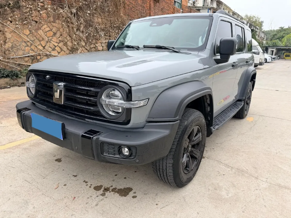 2024 Tank 300 2.0T 227HP L4 8AT,autocango,china used car exporter,china ev exporter,chinese used car exporter,chinese used ev exporter
