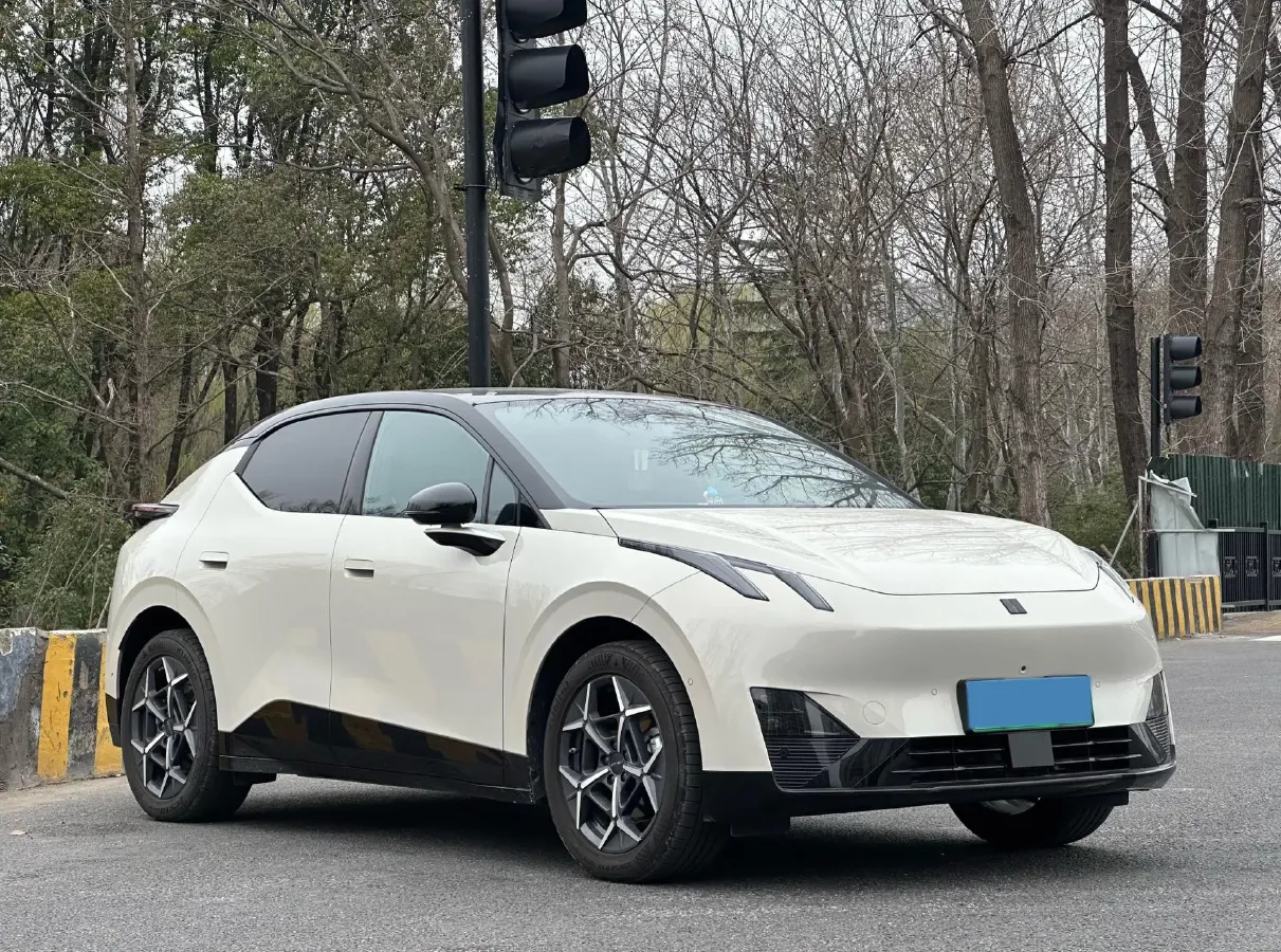 2025 Jetour Freeman 1.5T 184HP L4 7DCT,autocango,china used car exporter,china ev exporter,chinese used car exporter,chinese used ev exporter