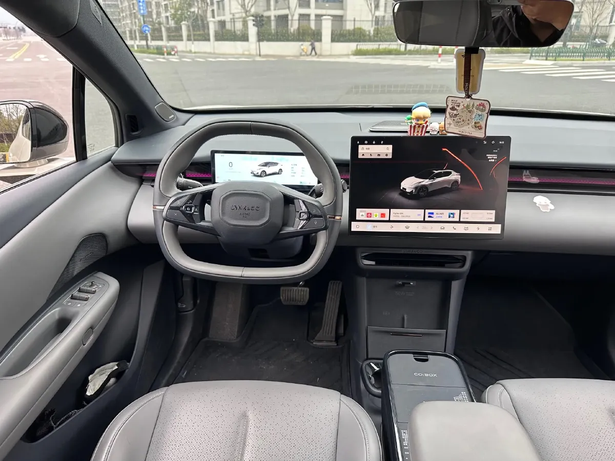 2025 Jetour Freeman 1.5T 184HP L4 7DCT,autocango,china used car exporter,china ev exporter,chinese used car exporter,chinese used ev exporter