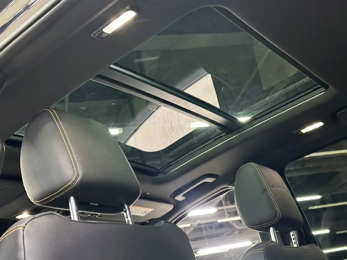 2023 Ford Ranger 2.3T 258HP L4 8AT,autocango,china used car exporter,china ev exporter,chinese used car exporter,chinese used ev exporter