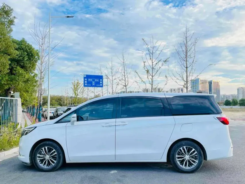 2021 Buick GL8 2.0T 237HP L4 9AT,autocango,china used car exporter,china ev exporter,chinese used car exporter,chinese used ev exporter