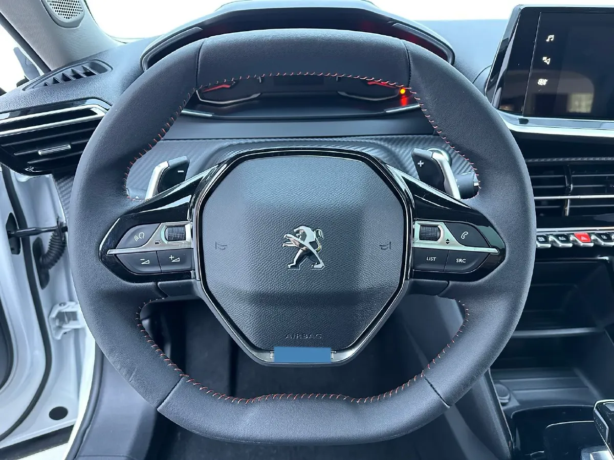 2022 Peugeot 2008 1.2T 136HP L3 6DCT,autocango,china used car exporter,china ev exporter,chinese used car exporter,chinese used ev exporter