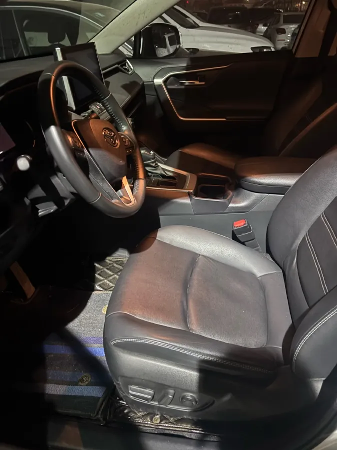 2022 Toyota RAV4 2.0L 171HP L4 CVT,autocango,china used car exporter,china ev exporter,chinese used car exporter,chinese used ev exporter