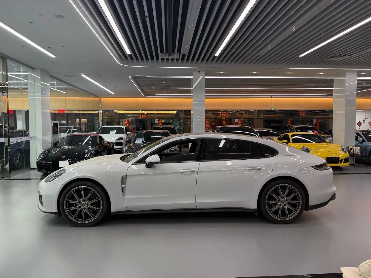 2021 Porsche Panamera 2.9T 330HP V6 8DCT,autocango,china used car exporter,china ev exporter,chinese used car exporter,chinese used ev exporter