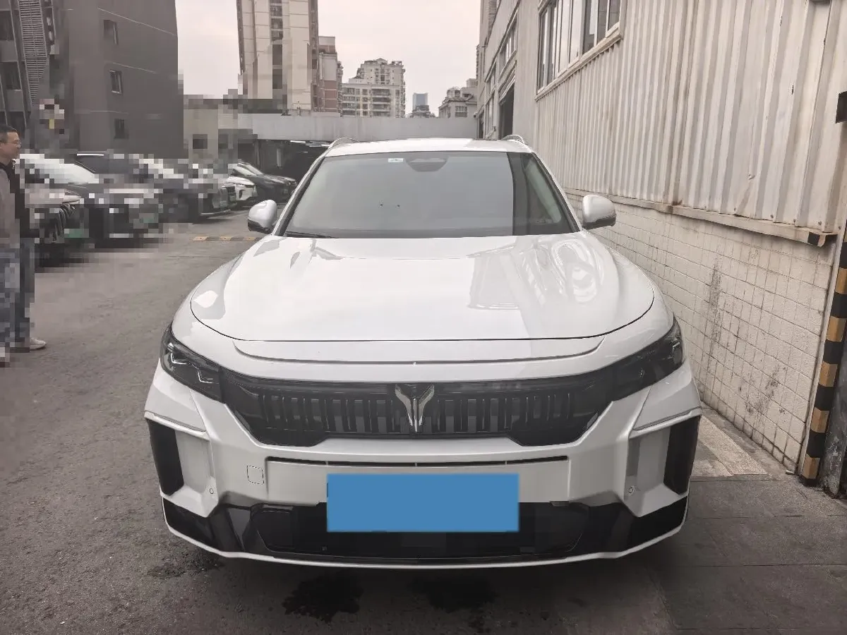 2024 Voyah FREE 1.5T 150HP L4 REEV 39.2KWH,autocango,china used car exporter,china ev exporter,chinese used car exporter,chinese used ev exporter