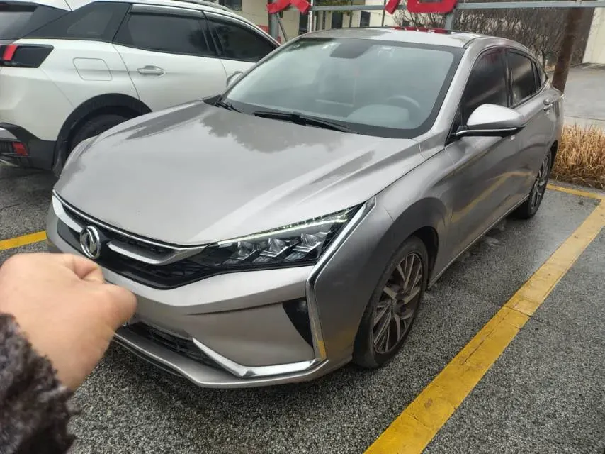 2020 DongFeng Aeolus YiXuan 1.5T 150HP L4 6DCT,autocango,china used car exporter,china ev exporter,chinese used car exporter,chinese used ev exporter
