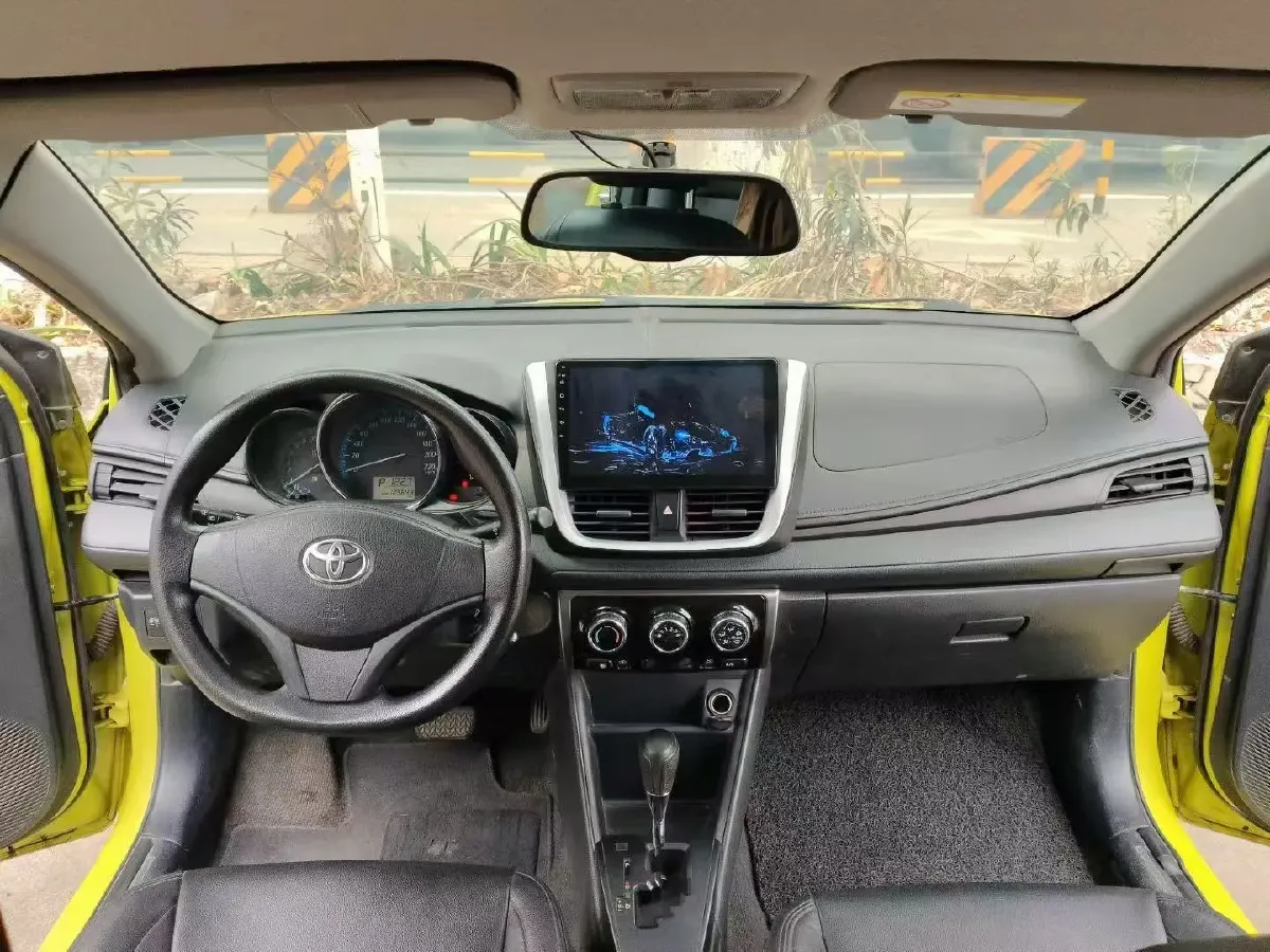 2017 Toyota Yaris L 1.5L 107HP L4 CVT,autocango,china used car exporter,china ev exporter,chinese used car exporter,chinese used ev exporter