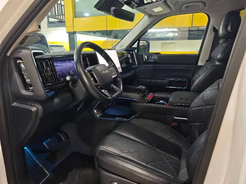 2023 FangChengBao Bao 5 1.5T 194HP L4 E-CVT PHEV 31.8KWH,autocango,china used car exporter,china ev exporter,chinese used car exporter,chinese used ev exporter