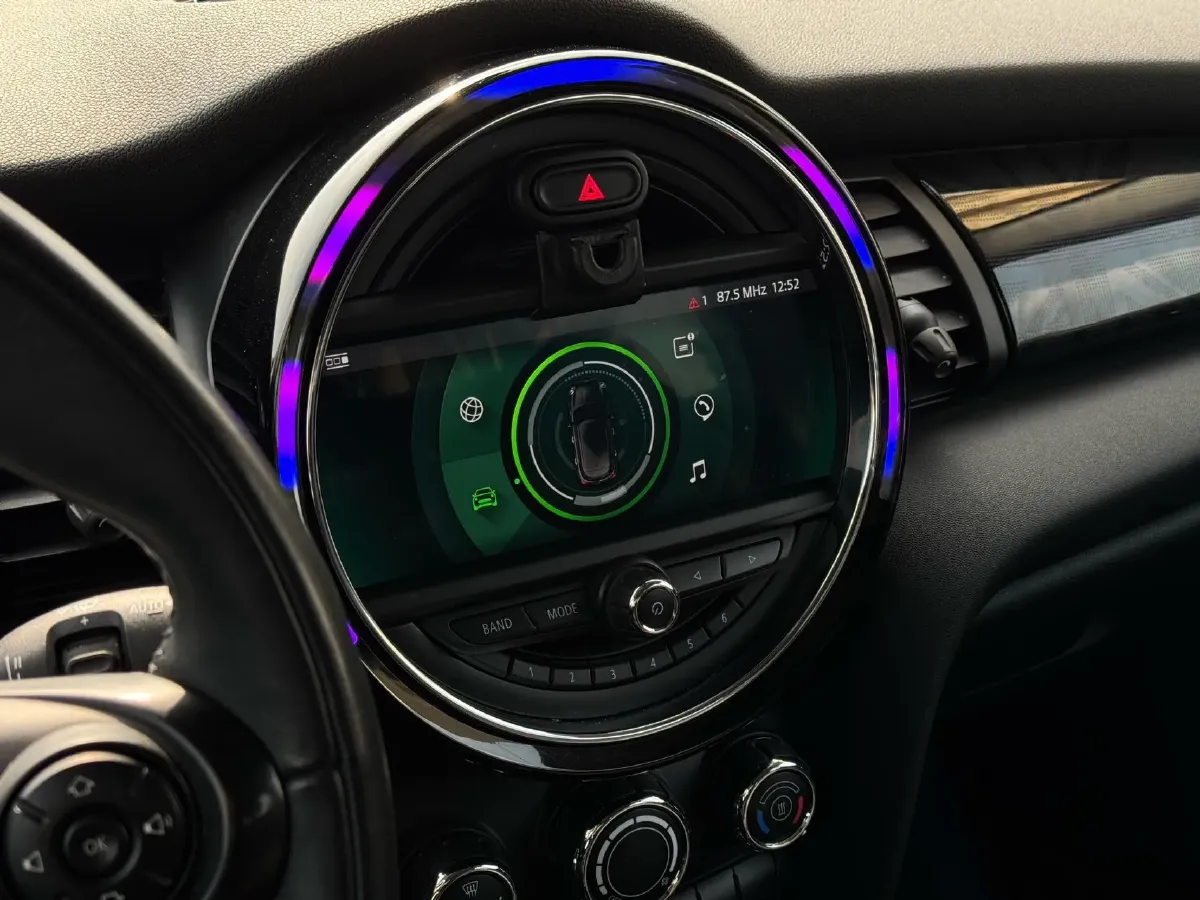 2021 MINI MINI 1.5T 136HP L3 7DCT,autocango,china used car exporter,china ev exporter,chinese used car exporter,chinese used ev exporter