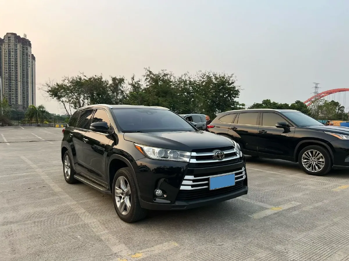 2018 Toyota Highlander 2.0T 220HP L4 6AT,autocango,china used car exporter,china ev exporter,chinese used car exporter,chinese used ev exporter