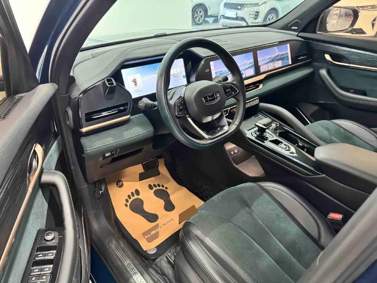 2021 Geely Monjaro 2.0T 218HP L4 7DCT,autocango,china used car exporter,china ev exporter,chinese used car exporter,chinese used ev exporter